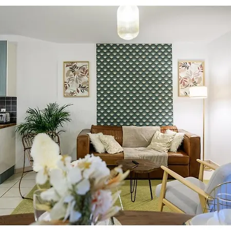 Appartement Confortable 3p Avec Terrasse, Proche Et Paris